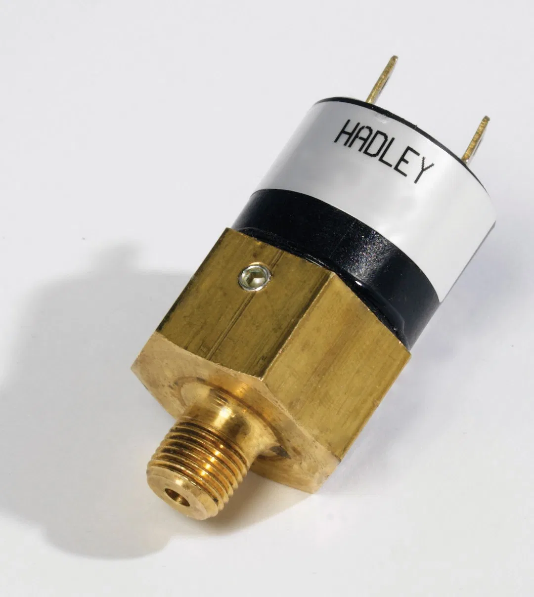 H13940S – HADLEY HORNS Air Horn Compressor Pressure Switch, 110 To 135 Pounds Per Square Inch